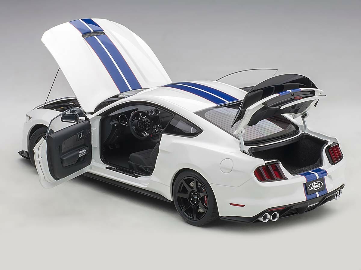 FORD MUSTANG SHELBY GT350R OXFORD WHITE & BLUE STRIPES 1:18 FORD MUSTANG SHELBY GT350R OXFORD WHITE & BLUE STRIPES 1:18