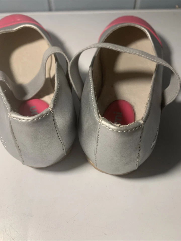 Zapatos Mary Jane de cuero para niñas Umi talla 32EU / 1 EE. UU. Foto 3 de 4