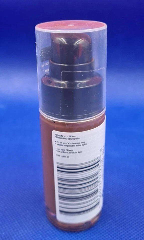 Revlon Colorstay Foundation 610 Espresso SPF 15 For Combination/Oily Skin 30ml  - Image 3 of 4