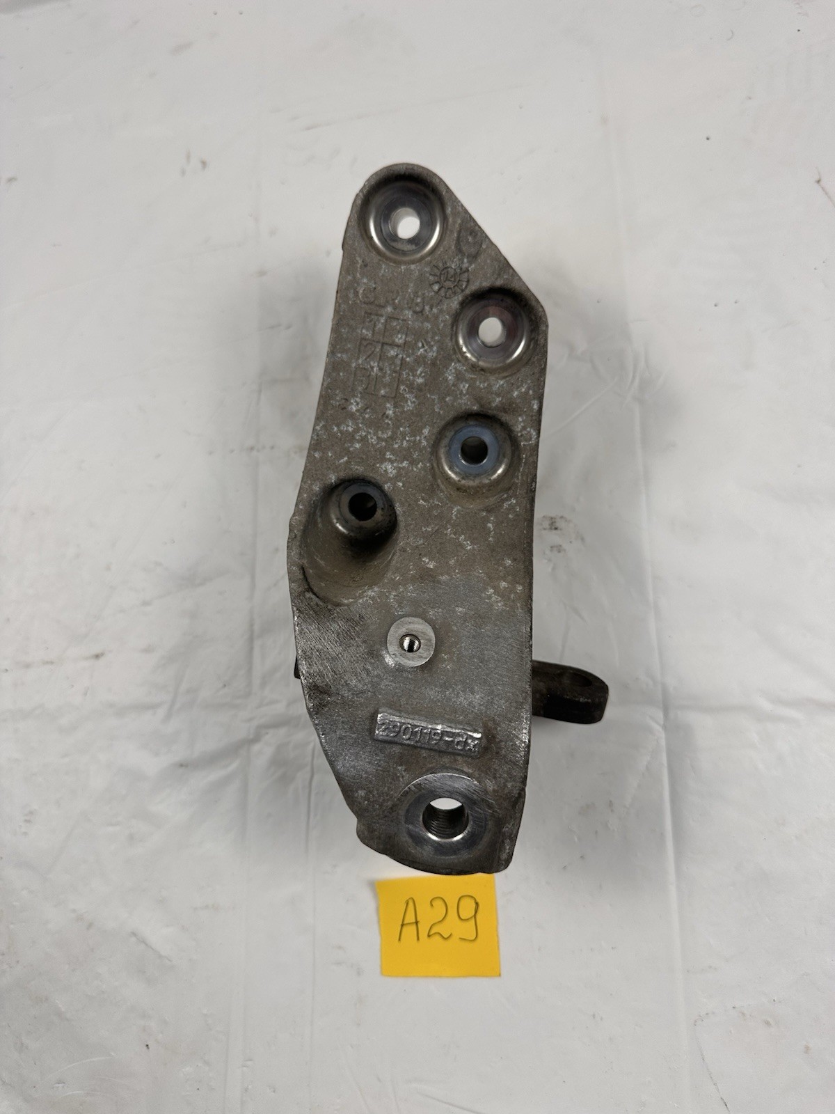 Maserati Ghibli 2014-2019 Right Engine mount P/N 290119