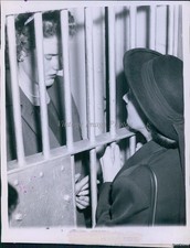 1948 Photo Frances Korbelik Confessed To Murdering Father, Hiding Body Crime 7X9