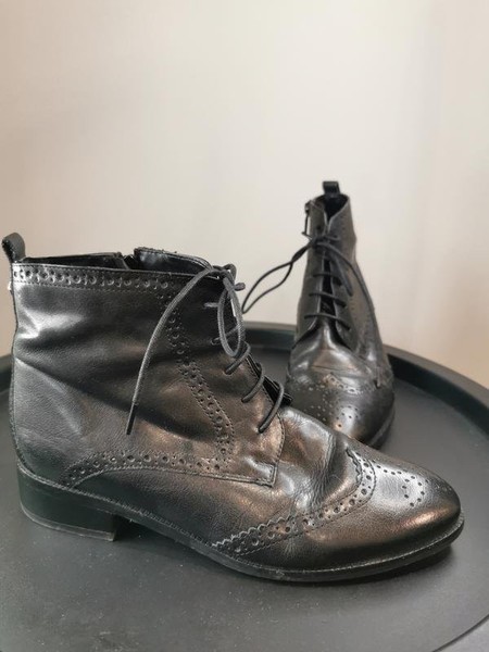 Women Carvela Boots Black Leather 39 #12T5