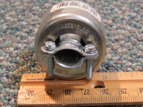 Leviton 20A 250V 3-Prong Round Male Plug - Picture 3 of 4