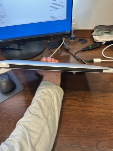 Apple MacBook Pro, i5, 2.6, 13”, Retina, 8 GB RAM, 2015, 128 GB SSD, 1.5 GB VRAM - Picture 4 of 9