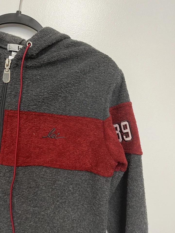 Y2K LEI MUJER SUDADERA CON CAPUCHA POLAR CHAQUETA GRIS Y ROJO MEDIANO Foto 2 de 4