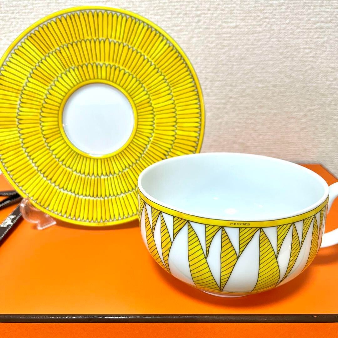 Hermes Soleil d'Hermes Mornig Tea Cup & Saucer 2 Sets Yellow