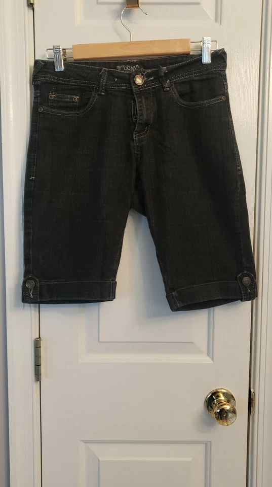 Pantalones Cortos de Jeans QQMY Para Mujer Talla 3/4 Denim Jean Bermudas Oscuras Sólidas Foto 4 de 4