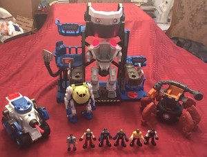 imaginext robot police tank