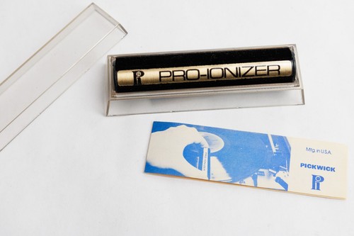 Vintage Pro Ionizer Vinyl Record Cleaner Velvet Case Instructions