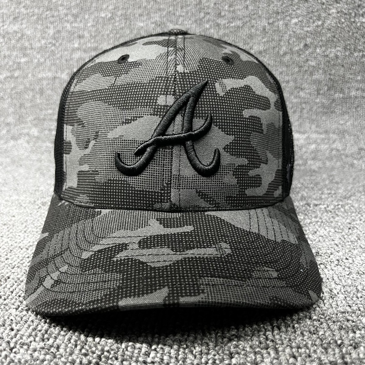 Atlanta Braves '47 Brand Trucker Hat Snapback Black Gray Camo Mesh MLB Cap OSFA
