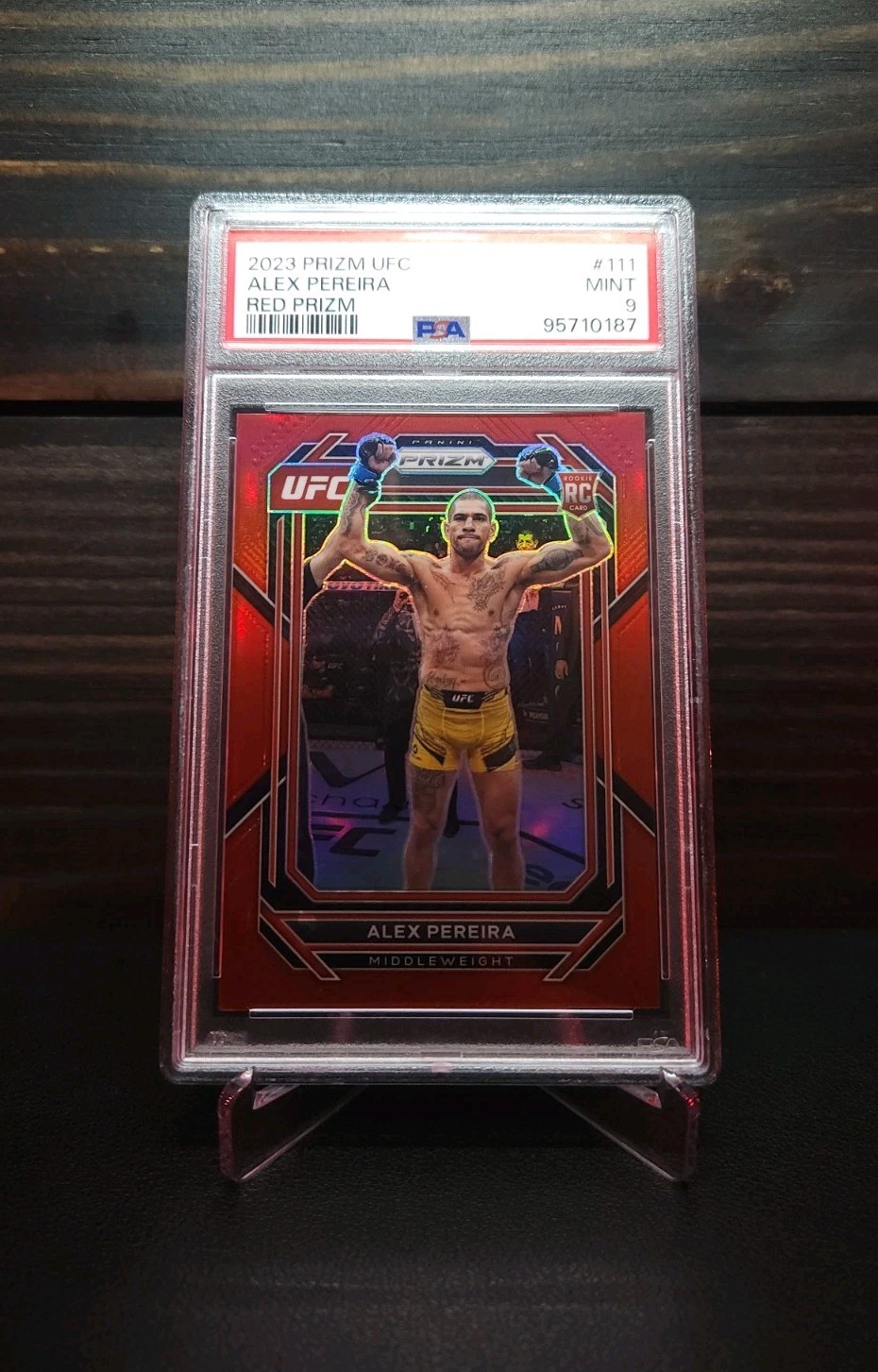 2023 Panini Prizm UFC - Alex Pereira #111 Red Prizm /199 (RC)