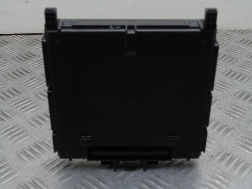 Suzuki Ignis Bcm Body Control Module Ecu 10r-040592 Mk2 1.2 Petrol 2016-2023S - Picture 2 of 8