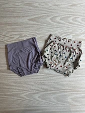 (2) kyte baby bummies shorts 12-18 taro oat polka dot