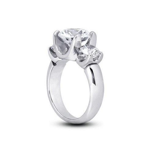 3.88ct D-SI2 Round Natural Certified Diamonds Platinum Classic Three-Stone Ring - Picture 2 of 4