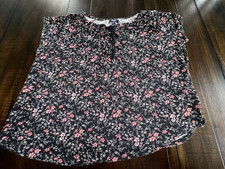 Chaps sz XXL Cap Sleeve Floral Print Top w/ Rounded Hem & Laced Neckline Shirt B