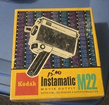 Vintage 1970 Kodak M22 Instamatic Super 8 camera Movie Outfit with original box