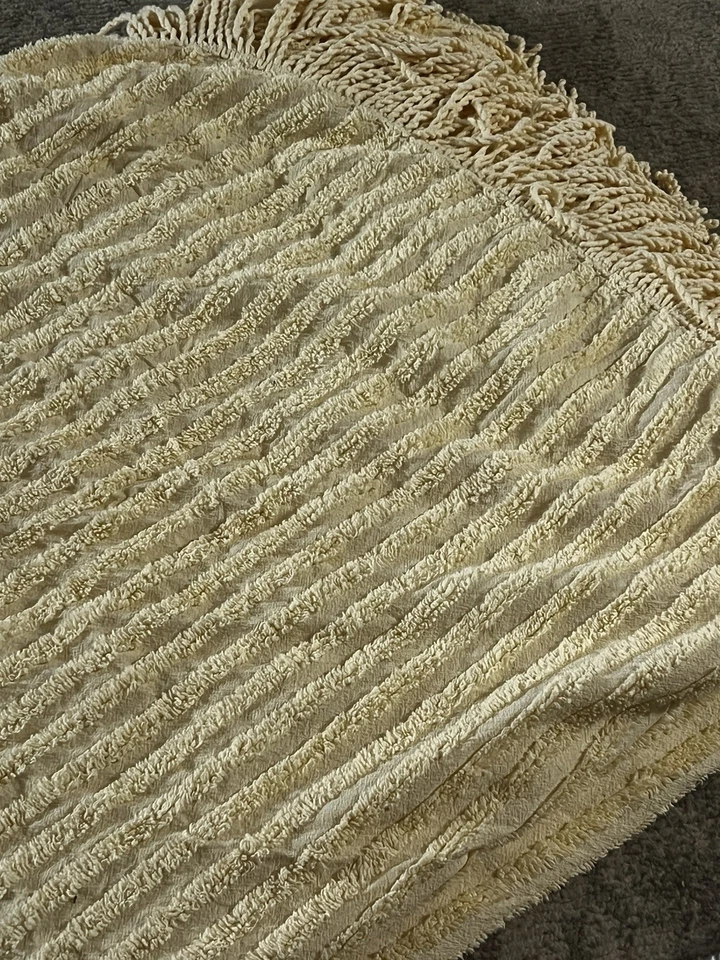 Colcha de algodão amarela chenille King Linen Source Rn 102284 - Imagem 3 de 4
