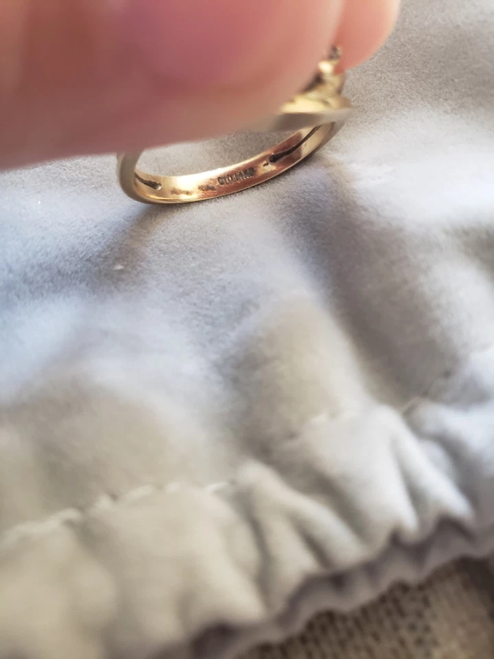 14K Yellow Gold Peridot Diamond Ring Size 7 - Image 4 of 4