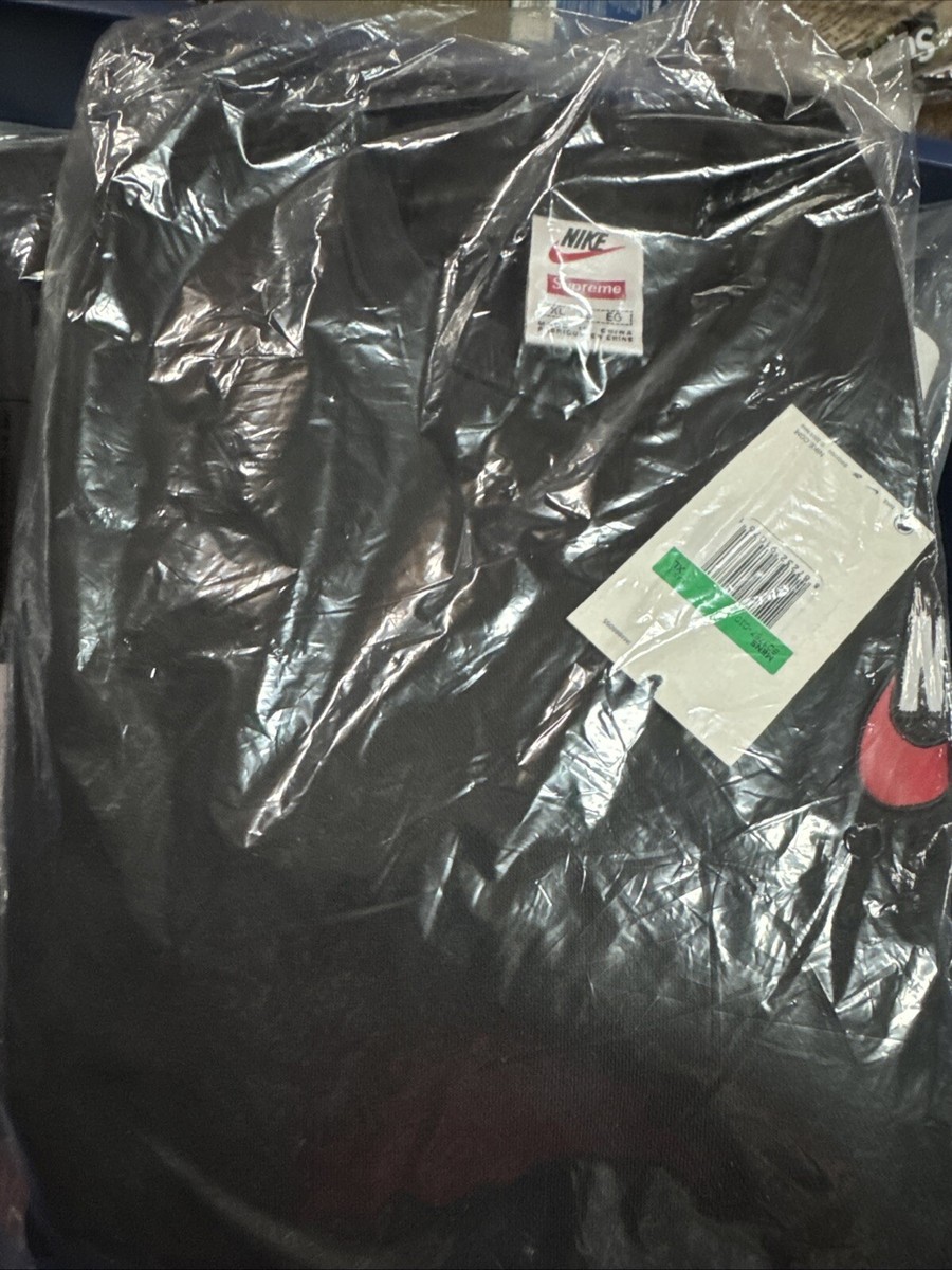 SUPREME New York x Nike Crewneck Sweatshirt BLACK Men's XL SUPREME New York x Nike Crewneck Sweatshirt BLACK Men's XL