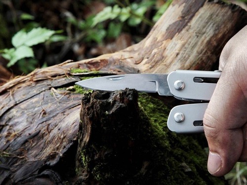 OZARK TRAIL 12 IN 1 MULTITOOL With Case New - Picture 4 of 5
