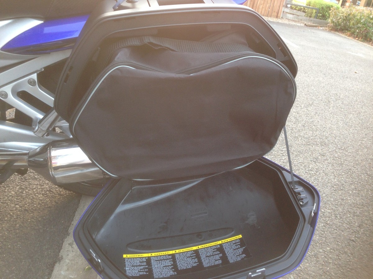 Bolsa O Funda Protectora Para Paneles Laterales Y Superiores – Compatible Con Yamaha FJR 1300 Y TDM 900 – Color Negro