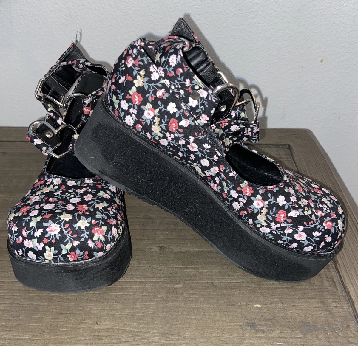 Sprite 02 demonia black new arrivals