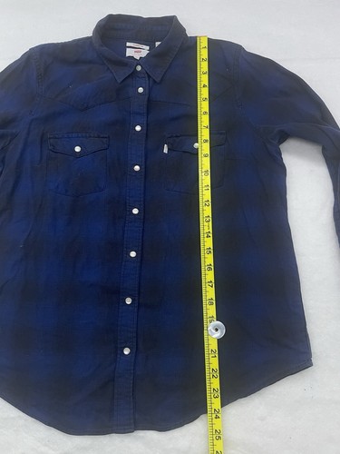 Camisa Levi’s Pearl con botones a presión para mujer mediana azul marino leñador occidental en muy buena condición - Imagen 7 de 12