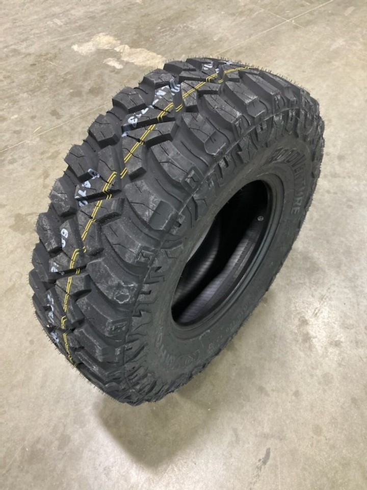 Neumático Kumho 235/75 R15C 104/101Q 6PR M+S | Road Venture MT KL71