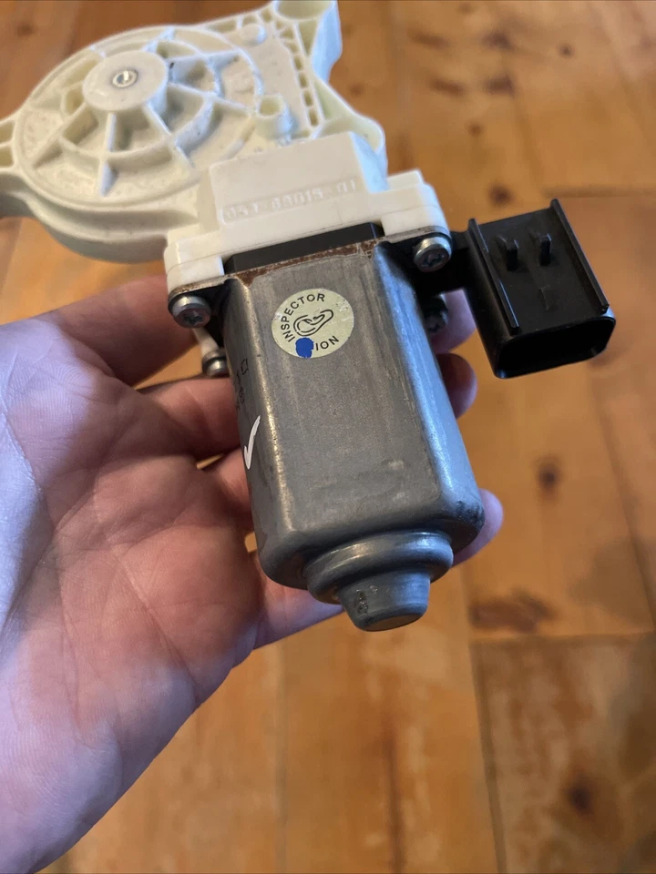🏁 2009-2020 Dodge Ram 1500 Driver Left Front Door Window Motor 053-68015-01 OEM - Image 4 of 4