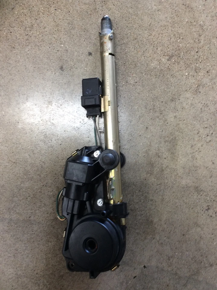 Cadillac Sedan Deville 1989-1990 + antena eléctrica reconstruida Fleetwood tracción delantera Foto 3 de 3