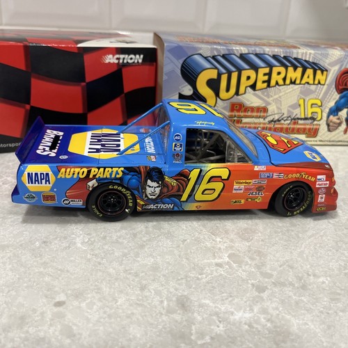 NASCAR Diecast Ron Hornaday #16 NAPA/Superman 1999 Chevy Race Truck - Picture 4 of 6