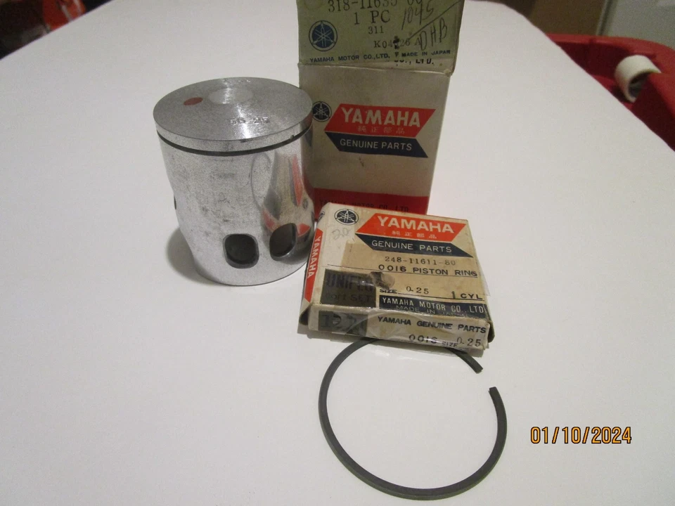 Juego de pistones Yamaha 1972-73 AT2M AT2 2º O/S 0,50 PN: 318-11635-00 248-11611-80 Foto 2 de 3