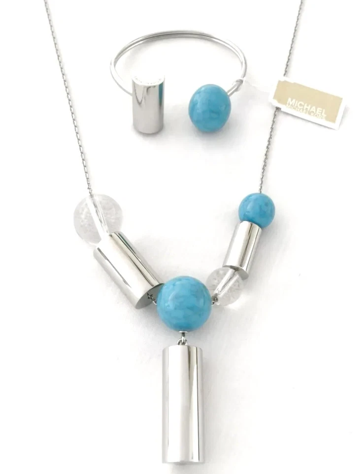 Juego de collar y pulsera largos con cuentas de turquesa sintética de plata MICHAEL KORS $220,00 Foto 3 de 4