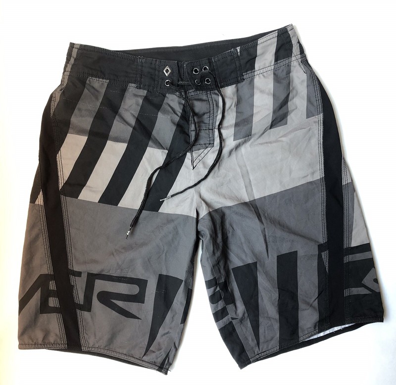 QuickSilver Men's 31Board/Swim Shorts Trunk