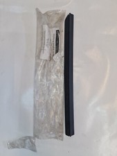 MERCEDES W107 R107 DICHTUNG SCHEIBE RECHTS 1077250666 NEU