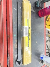 BMW  Crankshaft Hub Holding Tool