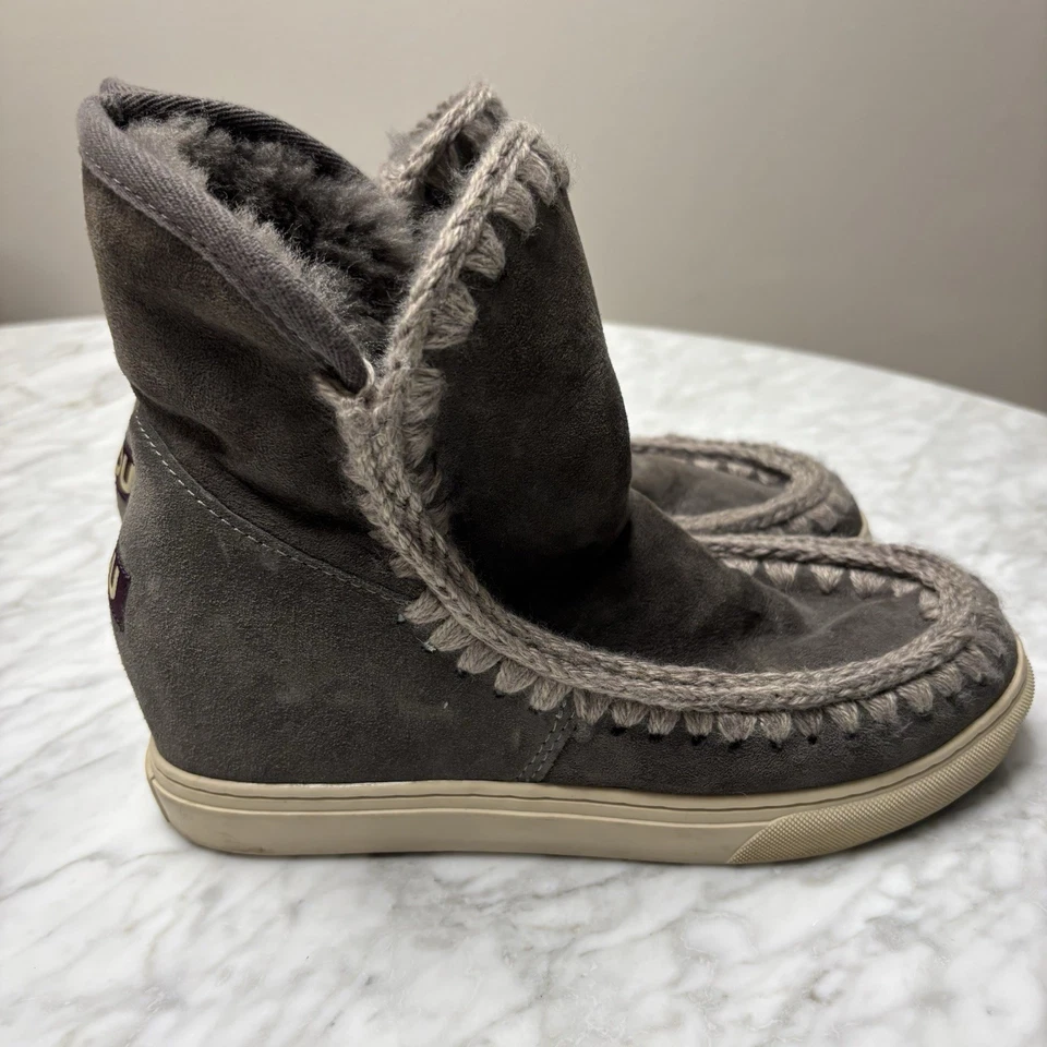 MOU Eskimo Sneaker  Winter Boots Women Leather Sheepskin Size 8 - Image 2 of 4