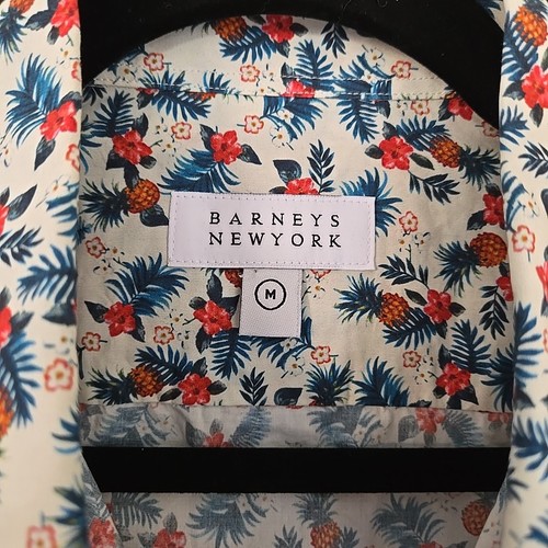 Camisa Barneys New York Para Hombre Piña Flores Abotonada Talla M Hawaiian Beach - Imagen 6 de 8