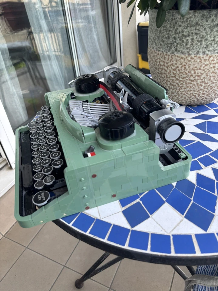 LEGO Ideas 21327 Typewriter, photo 2 sur 5