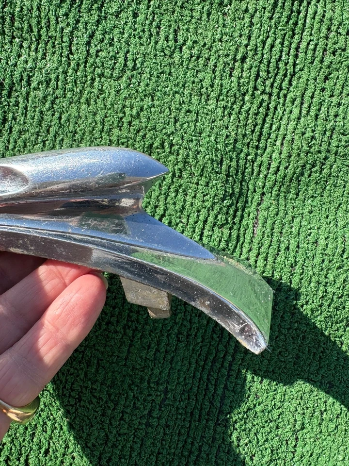 1937 Chevrolet truck hood ornament 37 Chevy pickup - Imagem 3 de 4