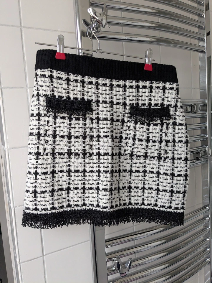 Mini jupe couture noir et blanche Zara taille S - Photo 1/4