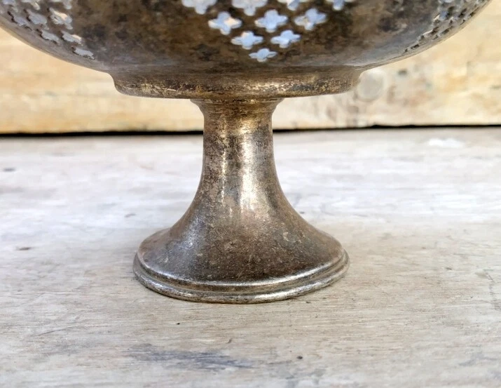 Cesta vintage hecha en plata templo ritual floral corte Jali hecha en Inglaterra Foto 4 de 4