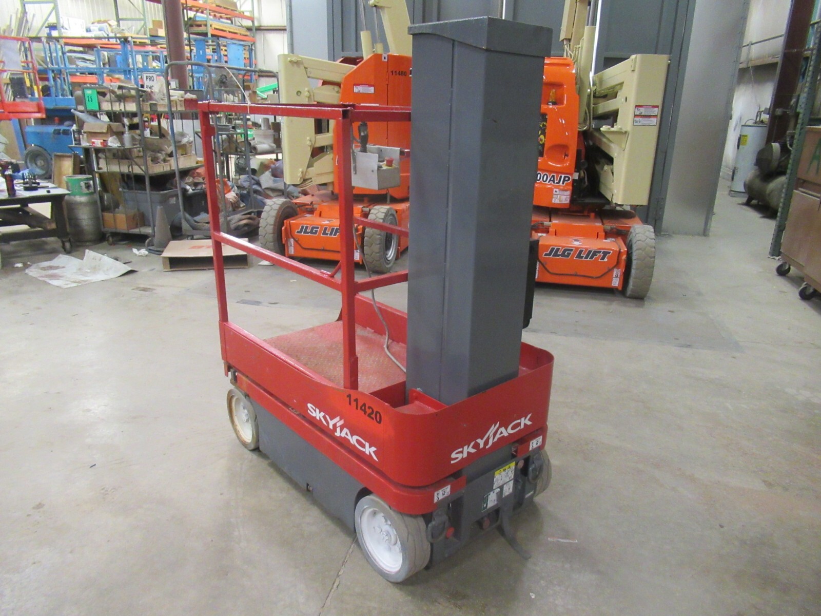 Skyjack SJ16 Vertical Mast Lift eBay