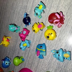 Hatchimals COLLEGGTIBLES  Lot of 22 - Used but in excellent shape! good variety