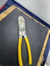 Benner Nawman UPB76 The Banana Coax Cutter