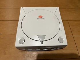 SEGA DreamCast Console (HKT-3000) & Controller with 2 games and BOX 0201