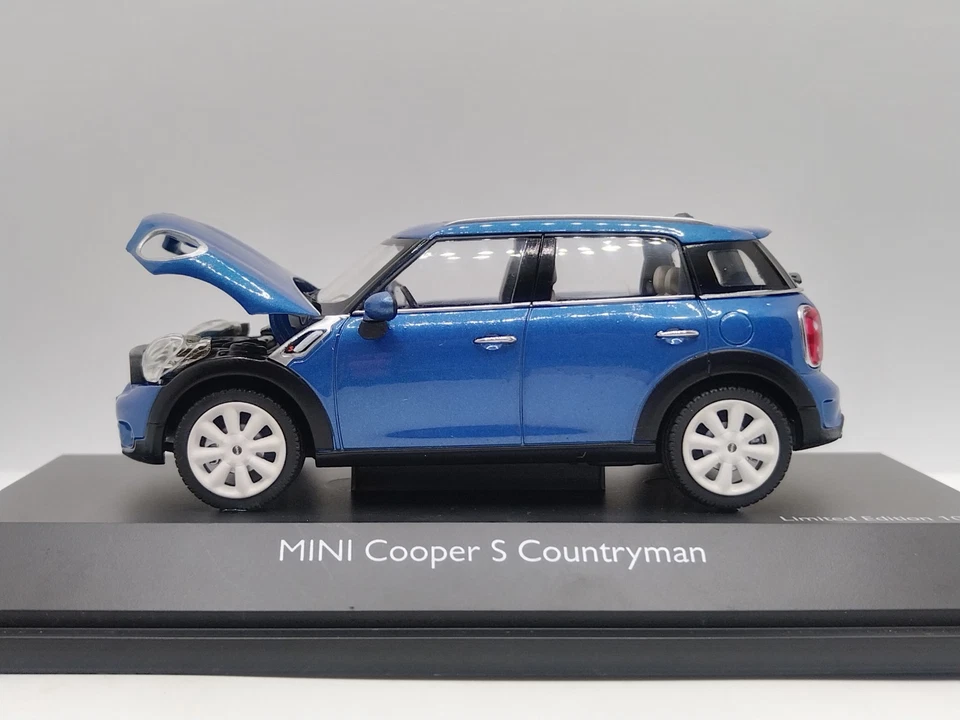 Schuco 1/43 Mini Cooper S Countryman 2010 Limited Edition. Very Rare.  - Image 3 of 4
