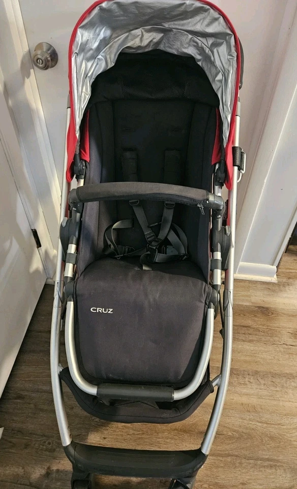 UPPAbaby Cruz stroller w/Red Top With Piggyback & Insect Screen - Image 3 of 4