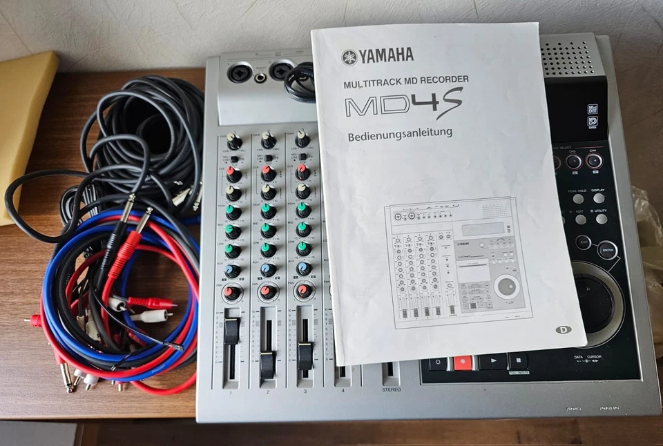 Yamaha MD4S Multitrack MD Recorder - Bild 3 von 3