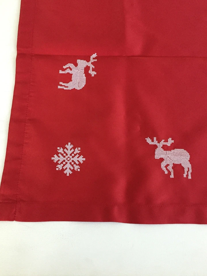 Christmas Reindeer Snowflake Motif 32" Square Table Topper Home Decor Red/White - Image 2 of 3